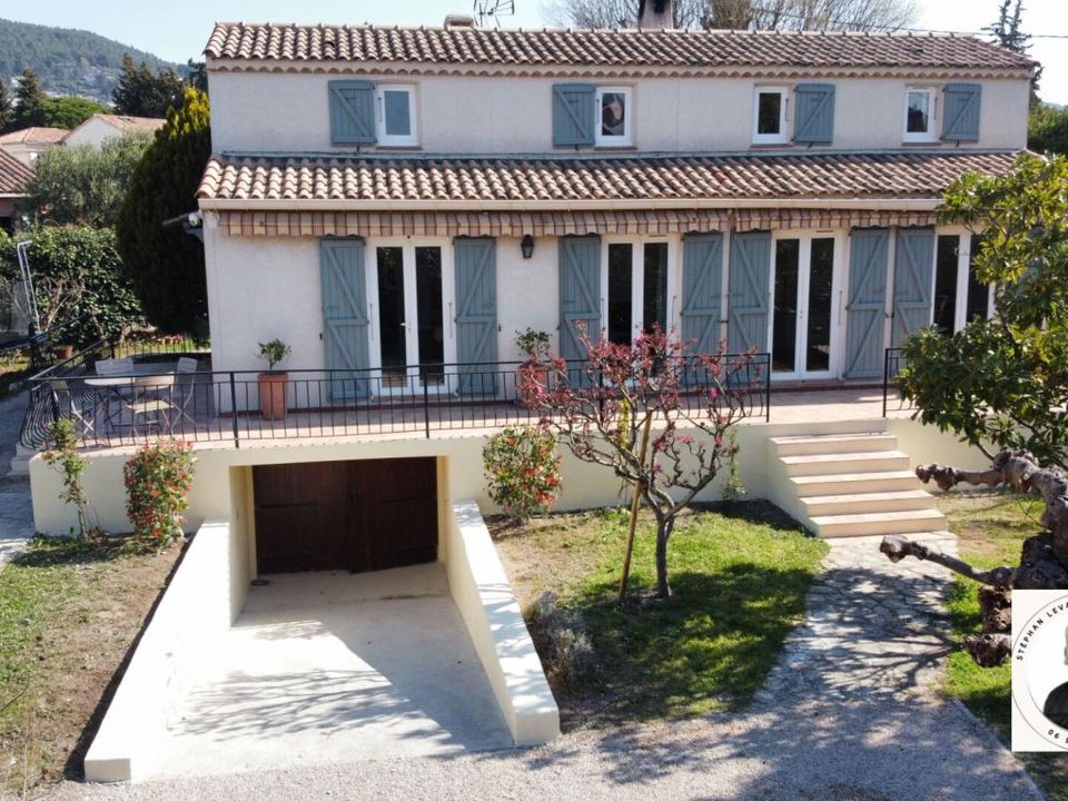 Villa en Draguignan, Var - foto 1