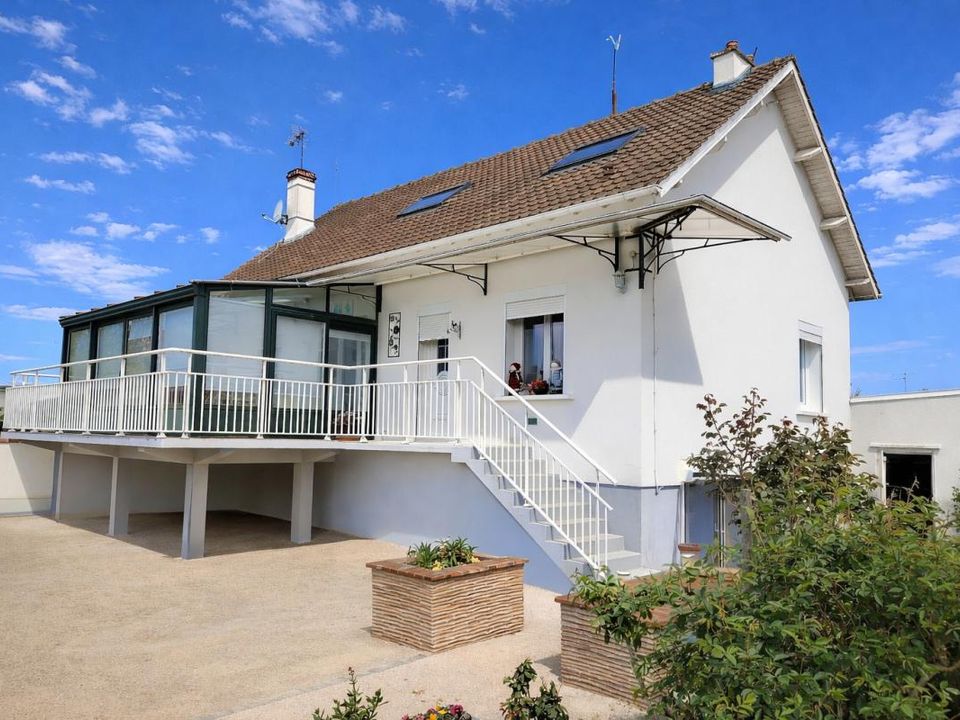 Villa em Chartres, Eure-et-Loir - foto 1