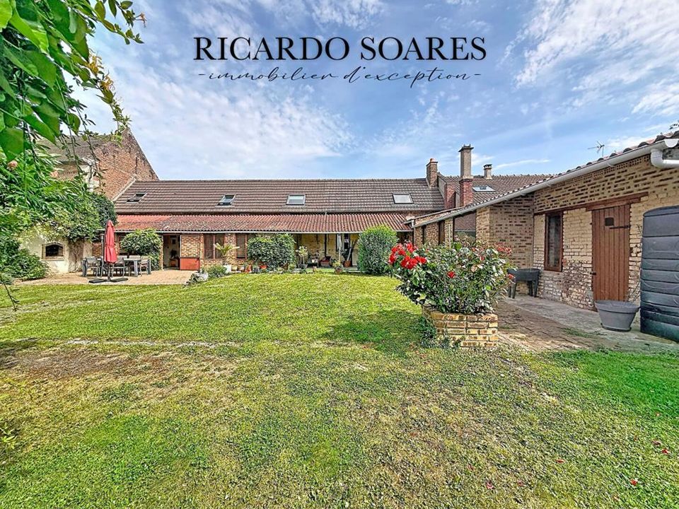 Villa i Chevrieres, Oise - foto 1