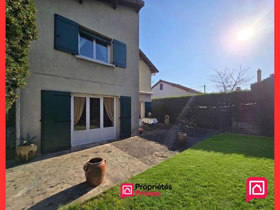 Villa in Livry-Gargan, Seine-Saint-Denis - foto 1