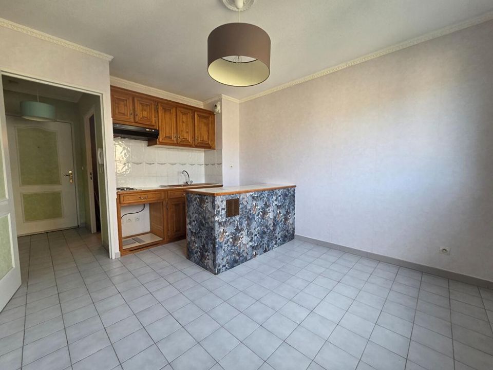 Apartamento en Aubagne en Provence, Bouches-du-Rhone - foto 1