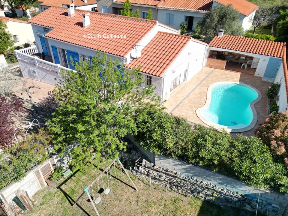 Villa in Saint-Paul-de-Fenouillet, Pyrenees-Orientales - foto 1