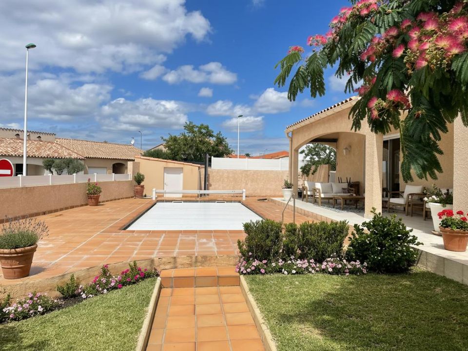 Villa i Saleilles, Pyrenees-Orientales - foto 1