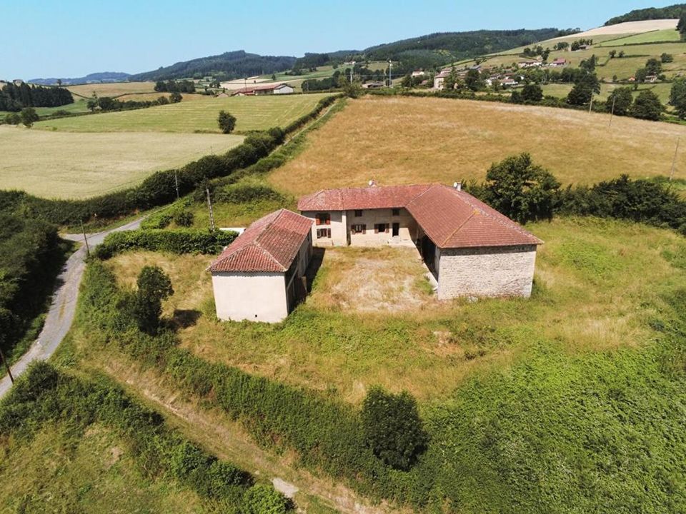 Villa en Saint-Pierre-Le-Vieux, Saone-et-Loire - foto 1