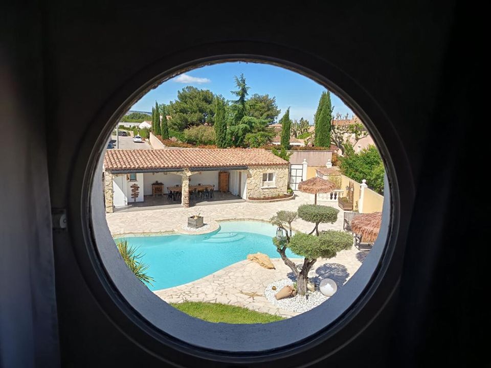 Villa - Gignac-la-Nerthe, Bouches-du-Rhone - photo 2