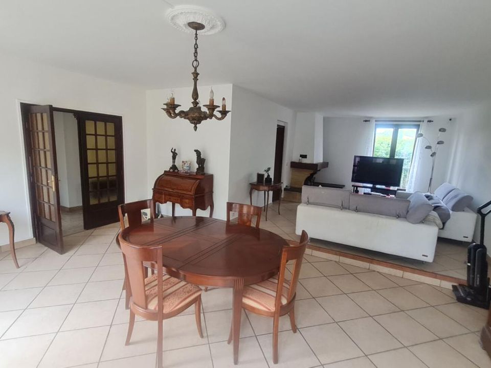 Villa i Saint-Ouen-l'Aumône, Val-d'Oise - foto 1