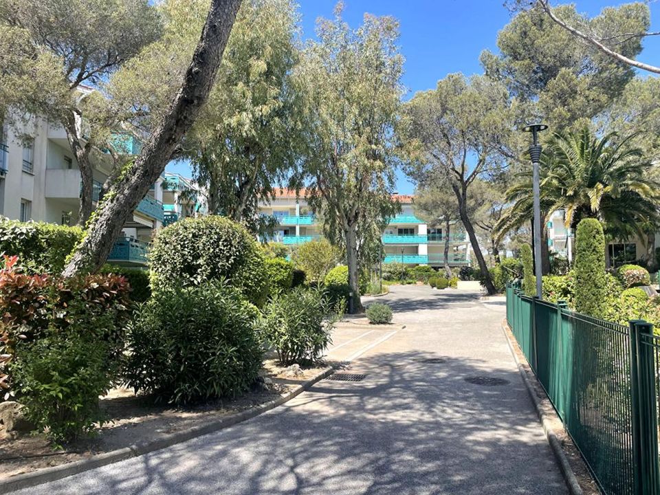 Wohnung in Saint-Raphael, Var - Foto 1