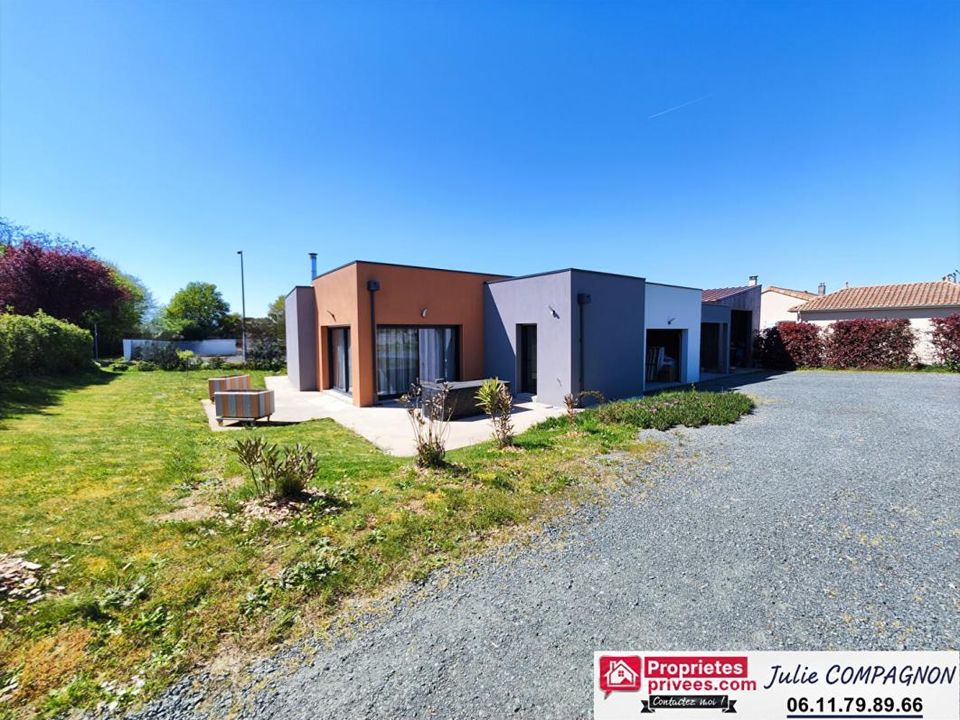Villa en Saint-Quentin-en-Mauges, Maine-et-Loire - foto 1