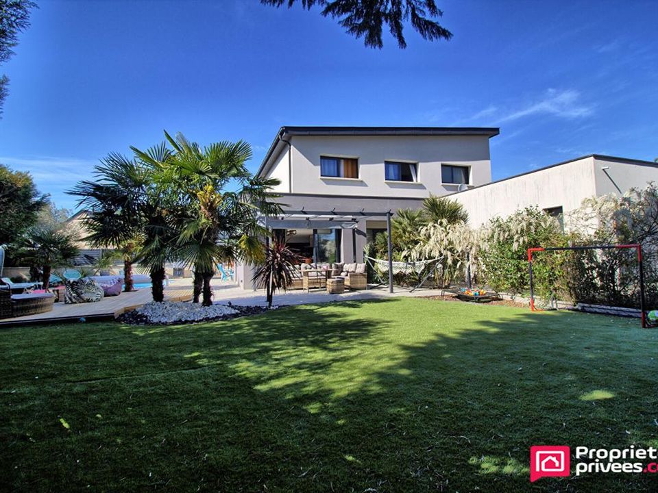 Villa en Saint-Barthelemy-d'Anjou, Maine-et-Loire - foto 2