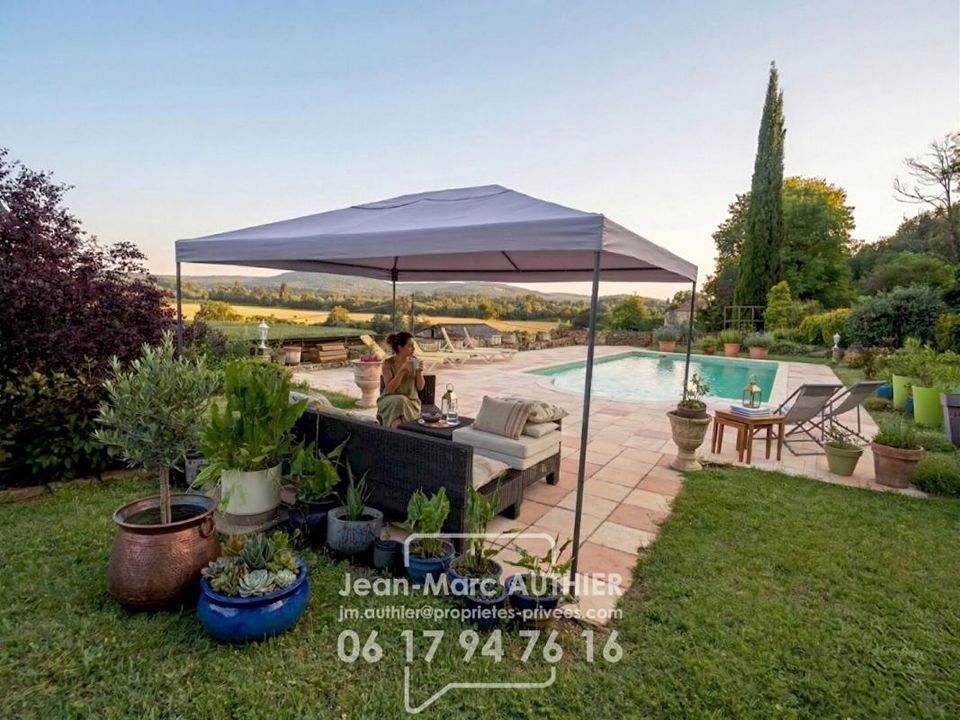 Villa en Saint-Cyprien, Dordogne - foto 1