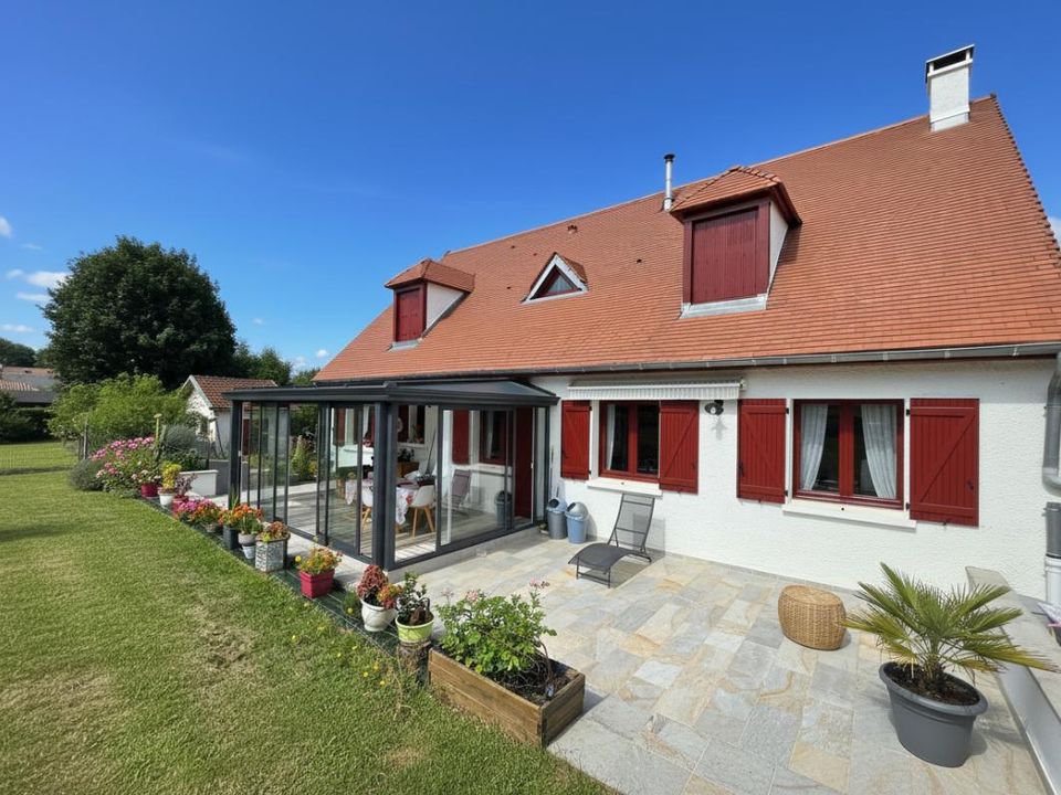 Villa en Creuzier-le-Vieux, Allier - foto 1