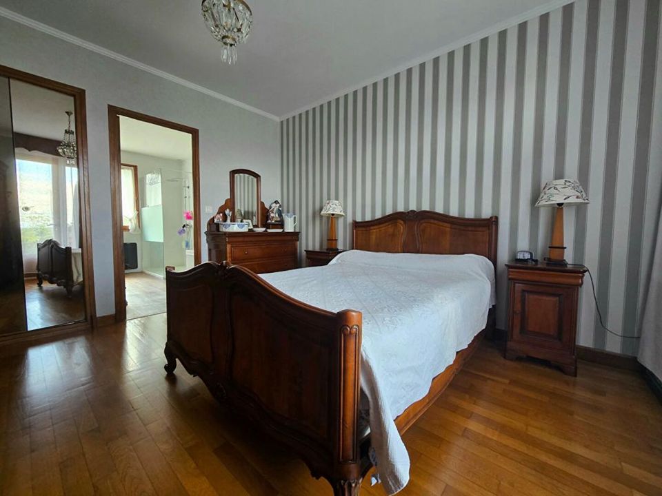 Villa en Creuzier-le-Vieux, Allier - foto 5