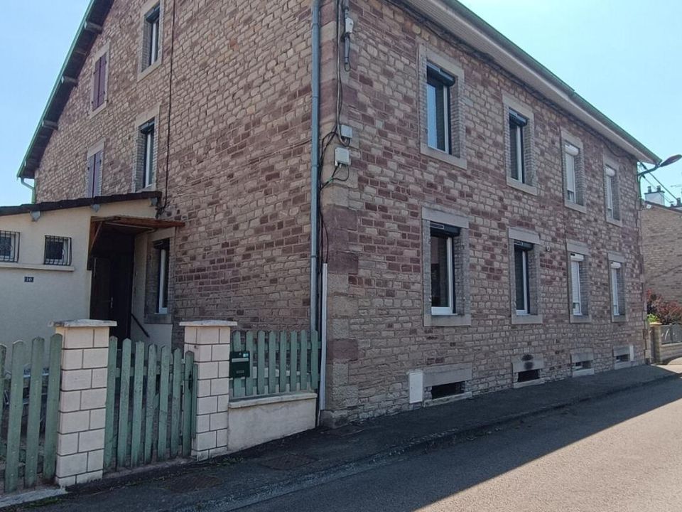 Villa en Luxeuil-les-Bains, Haute-Saone - foto 1