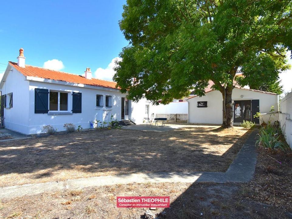 Villa in Saint-Gilles-Croix-de-Vie, Vendee - foto 1