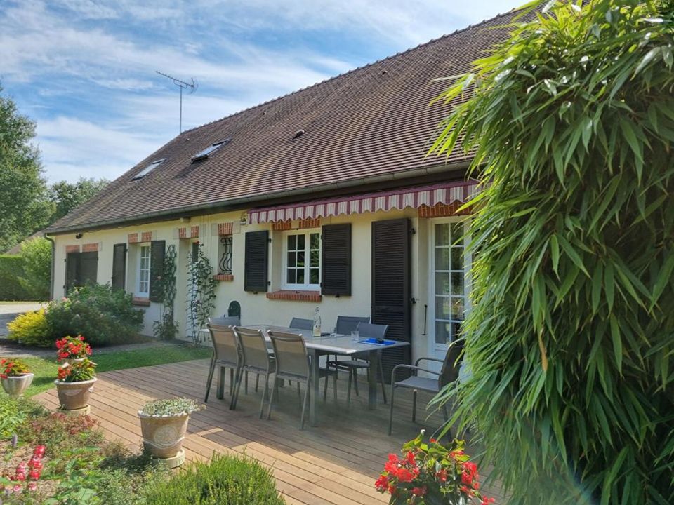 Villa en Bouzy-la-Forêt, Loiret - foto 1