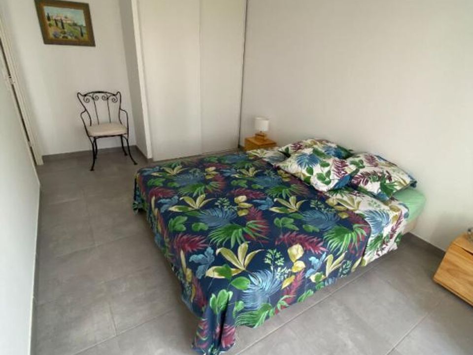 Apartamento en Aubagne en Provence, Bouches-du-Rhone - foto 2