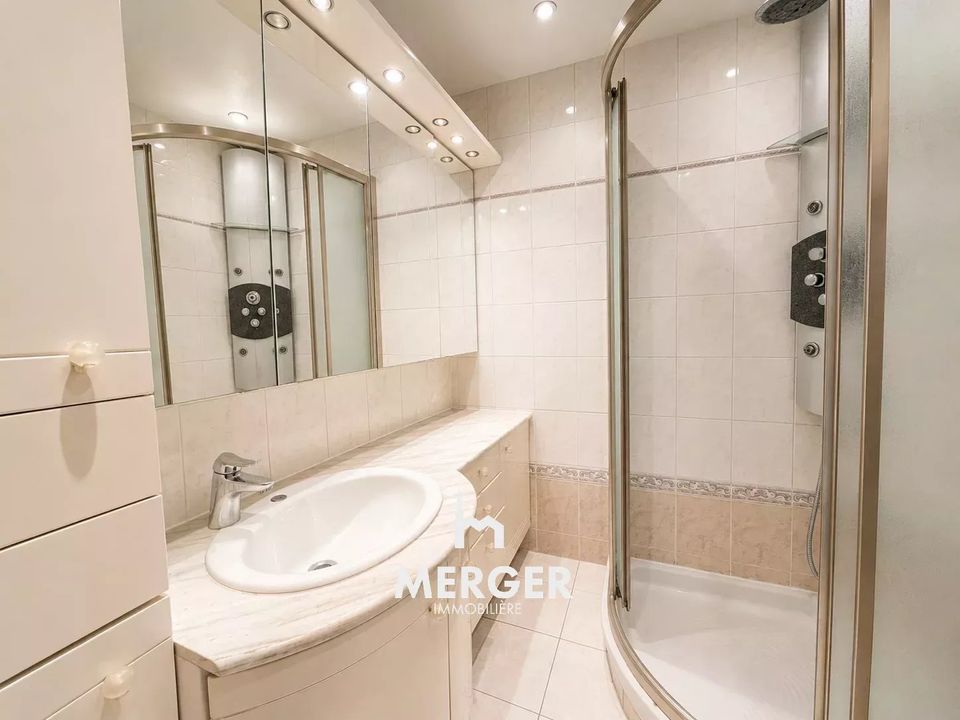 Apartment in Strasbourg, Bas-Rhin - photo 5