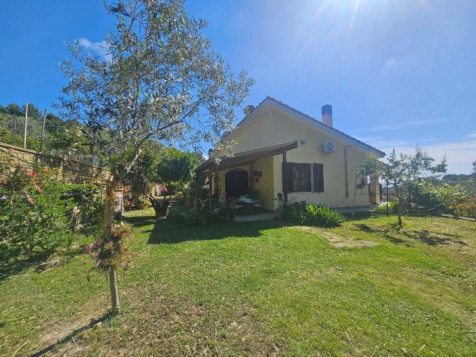 Villa i Diano Marina, Imperia - foto 1