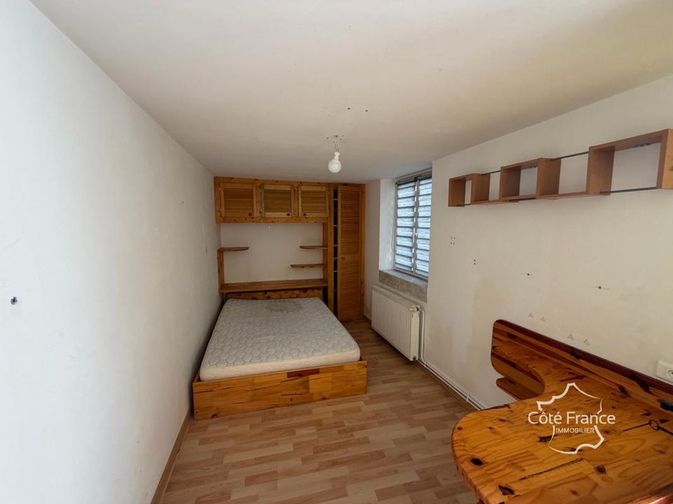 Casa de pueblo en Givet, Ardennes - foto 5