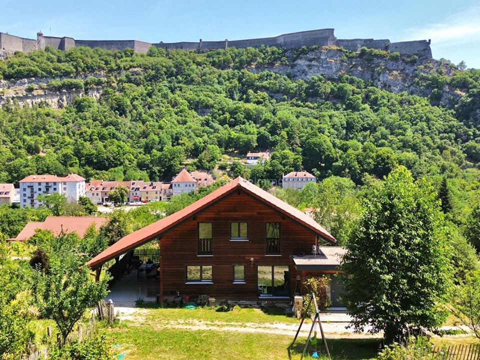 Villa em Besancon, Doubs - foto 1