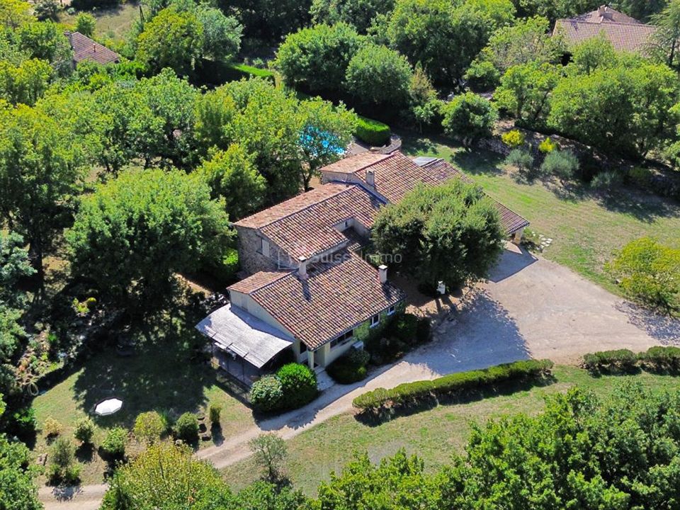 Villa - Caseneuve, Vaucluse - photo 2