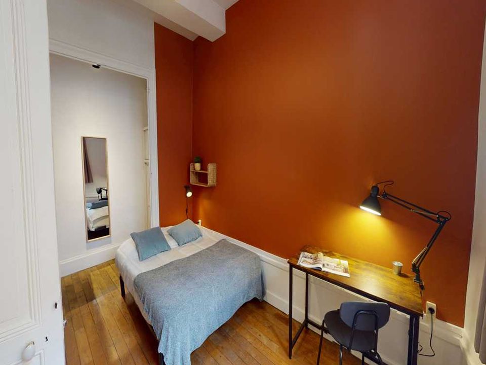 Apartment in Lyon, Rhone - photo 1