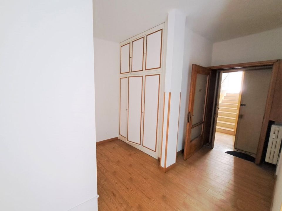 Erhvervsejendom i Vercelli, Vercelli - foto 2
