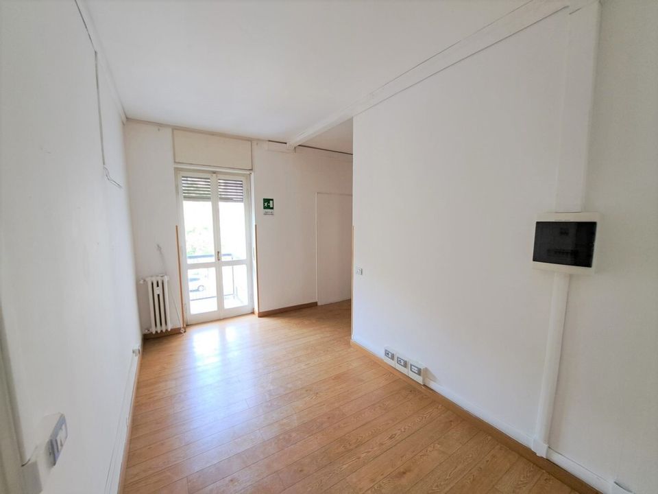 Erhvervsejendom i Vercelli, Vercelli - foto 3
