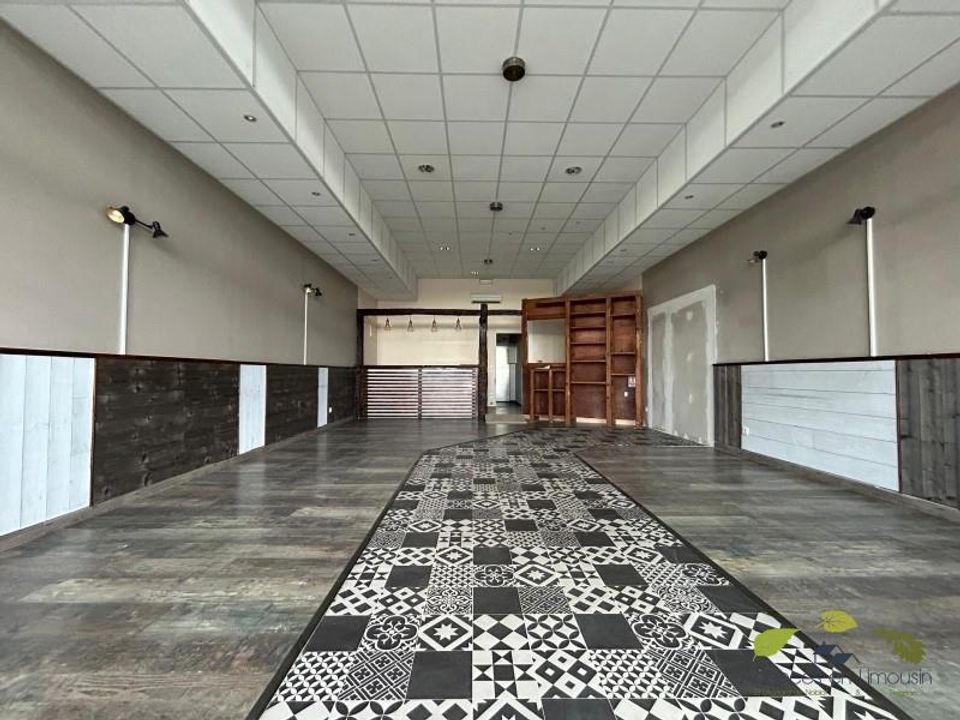 L'establiment comercial a Saint-Leonard-de-Noblat, Haute-Vienne - foto 3