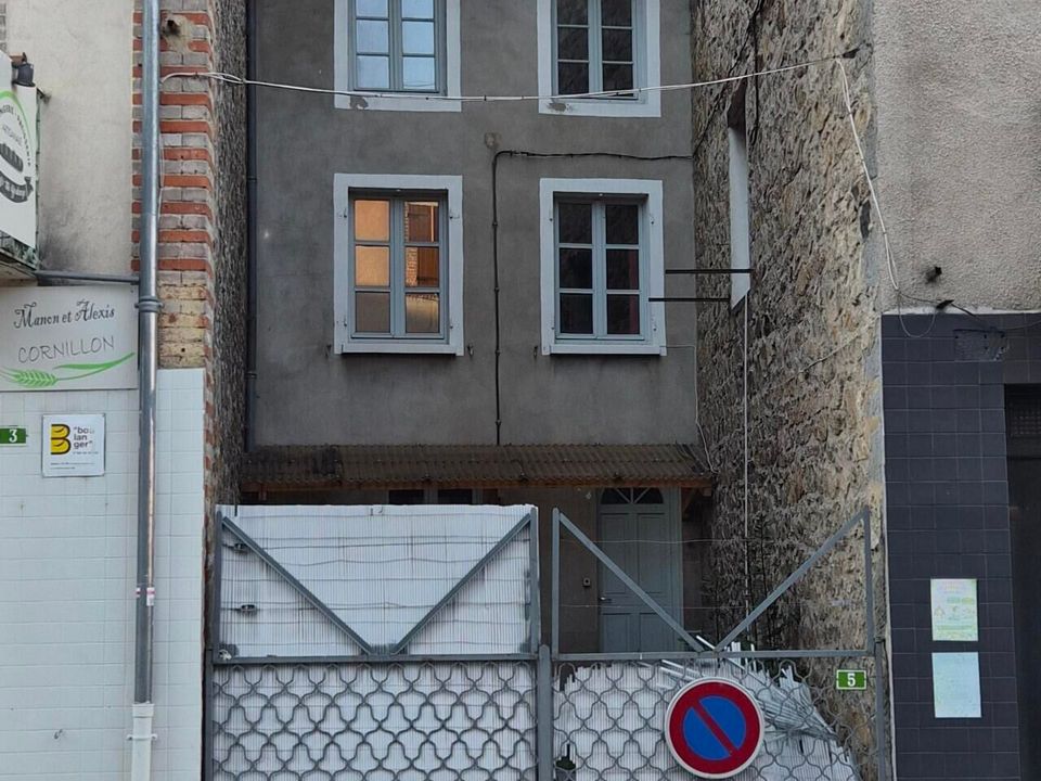 Villa in Retournac, Haute-Loire - foto 1