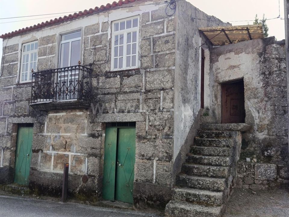 Casa de poble a Celorico da Beira, Guarda - foto 1