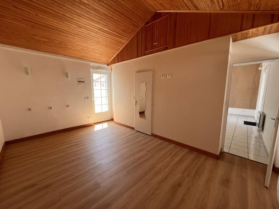 Casa de poble a Longeville-sur-Mer, Vendee - foto 5