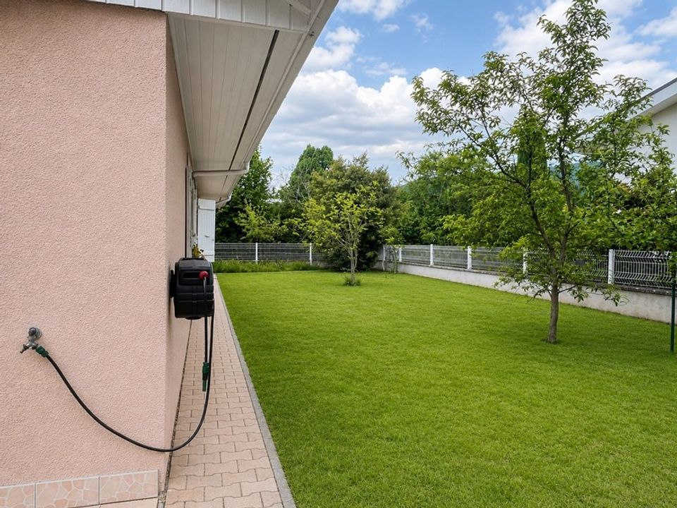 Villa in Sciez, Haute-Savoie - foto 2