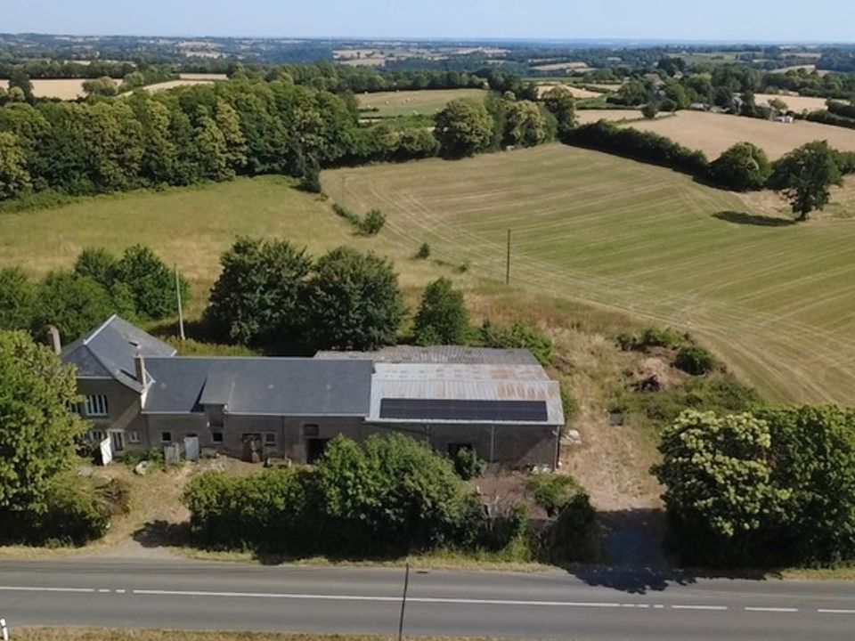 Boerderij in Aigurande, Indre - foto 1