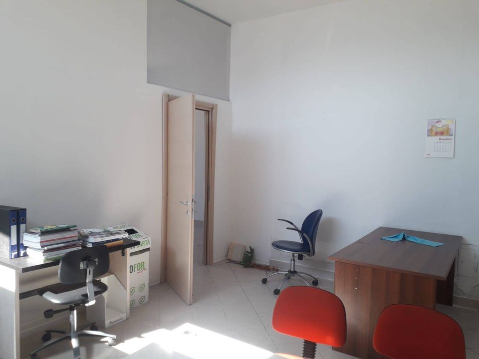 L'establiment comercial a Cascina, Pisa - foto 4