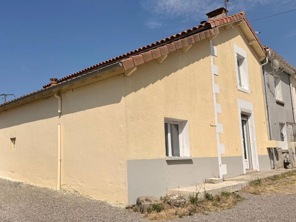 Villa en Exideuil-sur-Vienne, Charente - foto 1