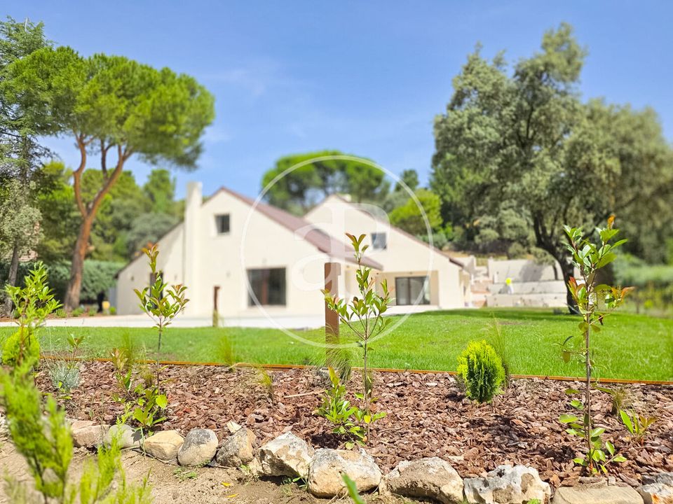 Villa i San Sebastian De Los Reyes, Madrid - foto 1