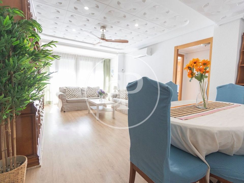 Apartment in Valencia, Valencia - photo 2
