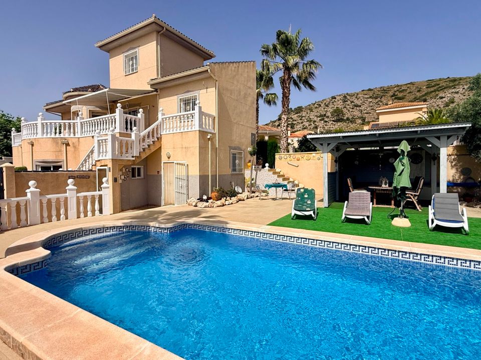Villa i Hondon De Las Nieves, Alicante - foto 1