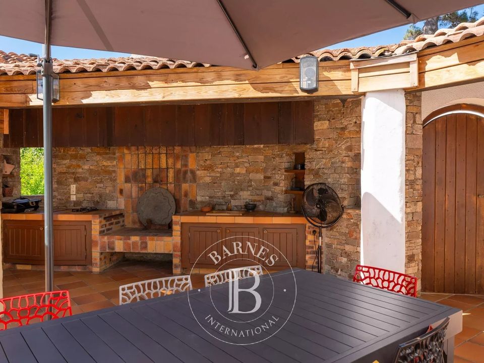 Villa in Bastia, Haute-Corse - foto 4