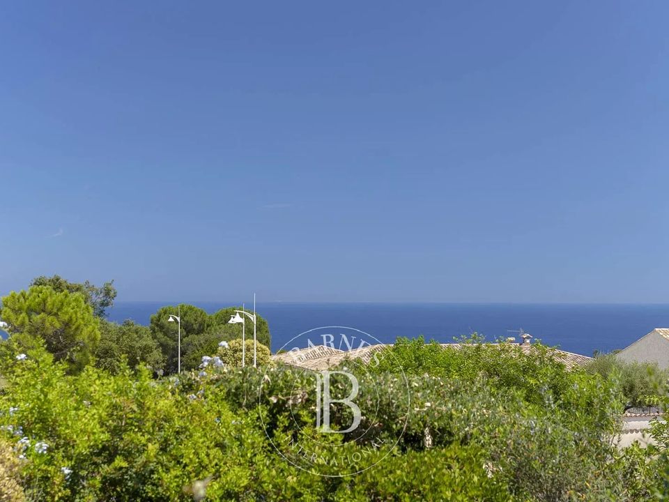 Villa i Sari-Solenzara, Corse-du-Sud - bilde 1