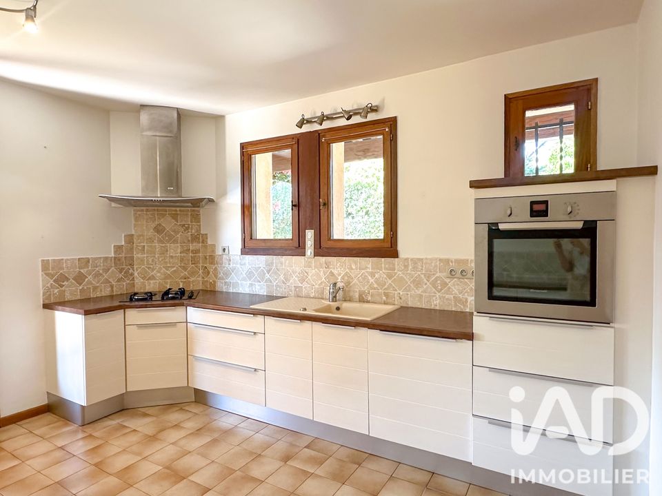 Villa en Bourg-Saint-Andéol, Ardeche - foto 4