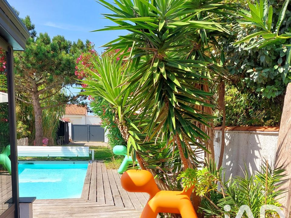 Villa en Saint-Clement-des-Baleines, Charente-Maritime - foto 1