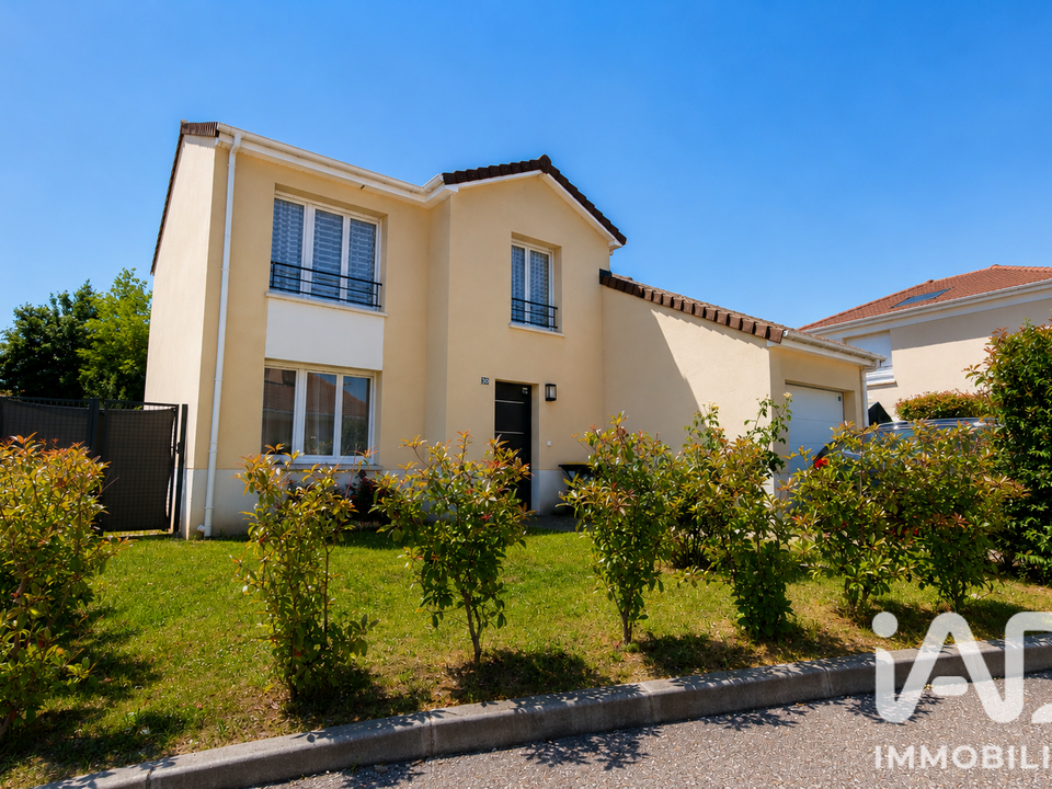 Villa em Bruyères-sur-Oise, Val-d'Oise - foto 1