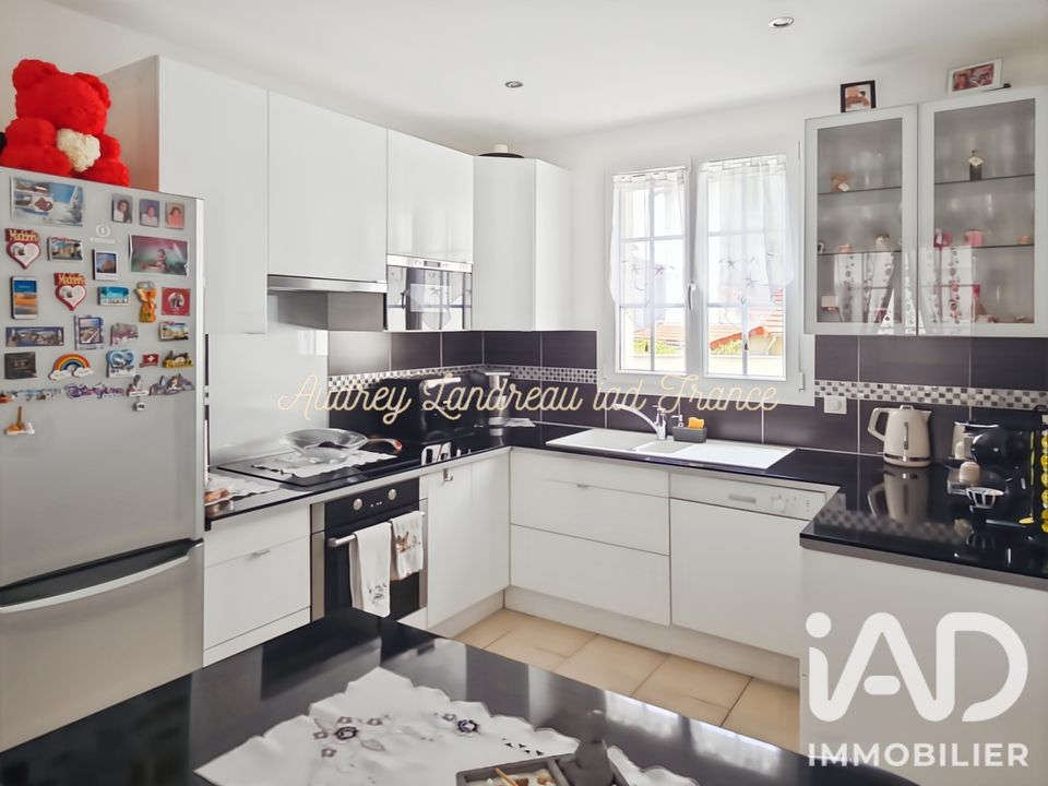 Villa i Neuilly-Plaisance, Seine-Saint-Denis - foto 2