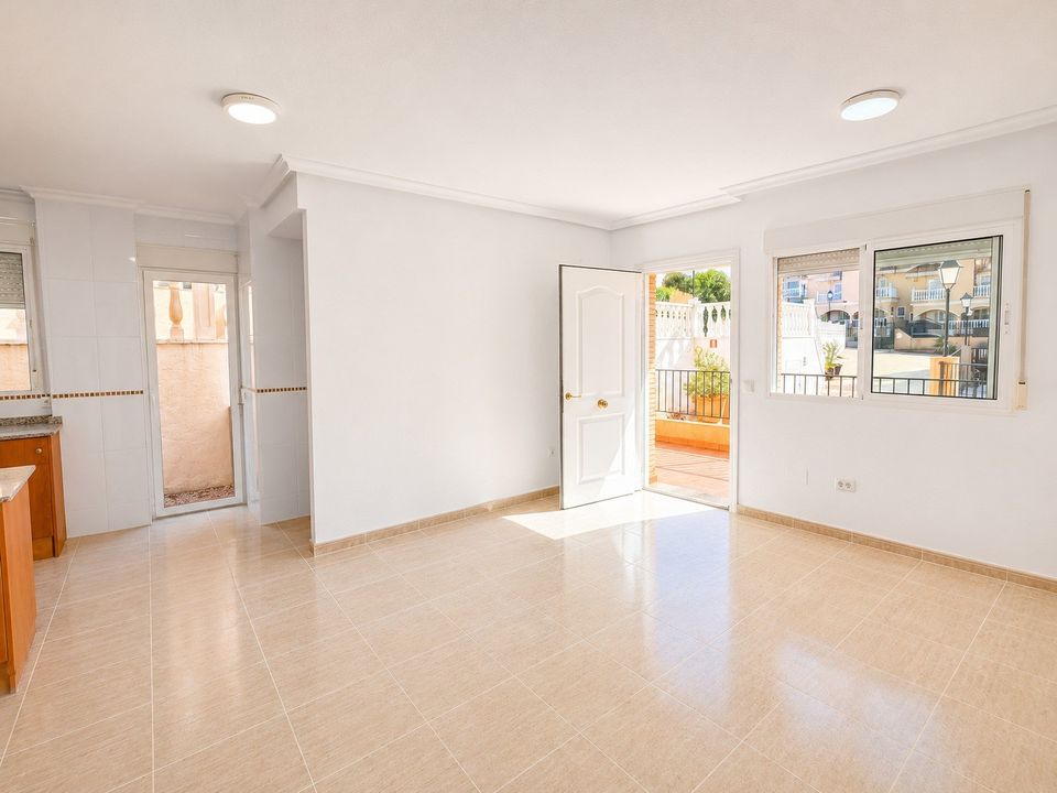 Town house in Algorfa, Alicante - photo 5