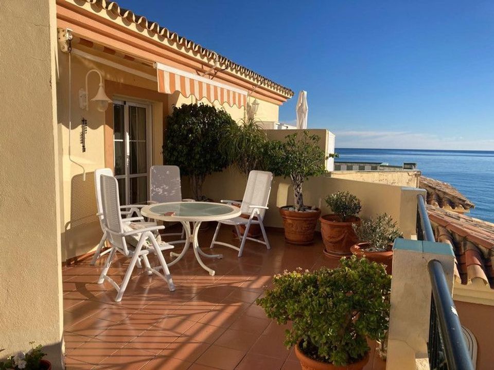 Penthouse in Torrox Costa, Malaga - foto 2