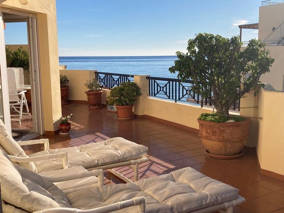 Penthouse in Torrox Costa, Malaga - foto 3