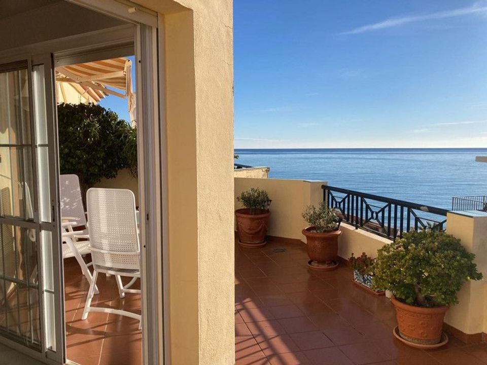 Penthouse in Torrox Costa, Malaga - foto 4