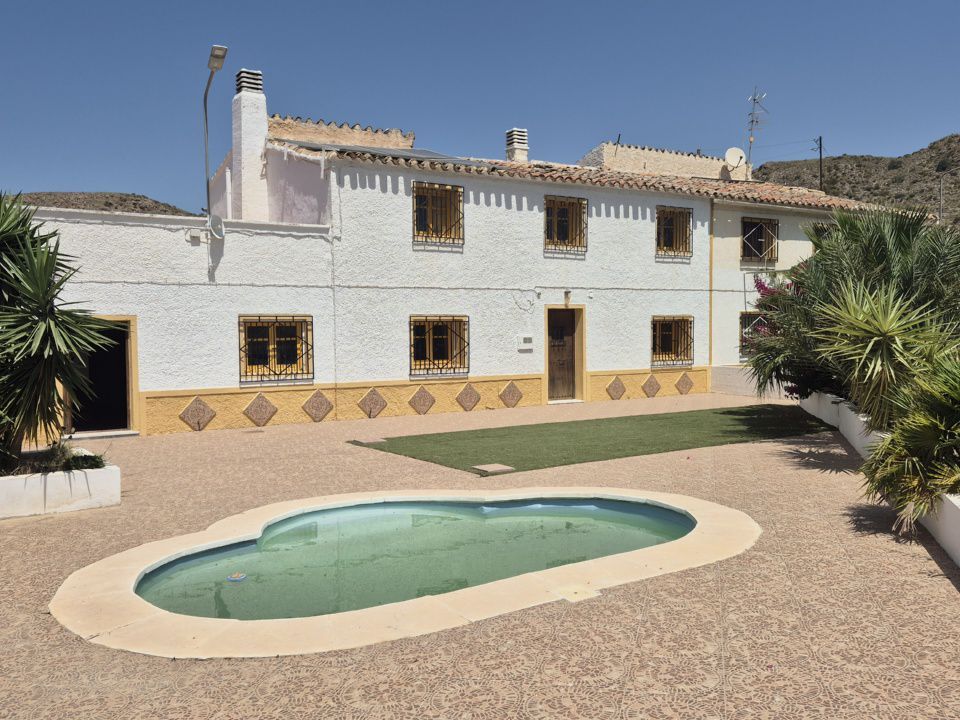 Casa de pueblo en Sorbas, Almeria - foto 1